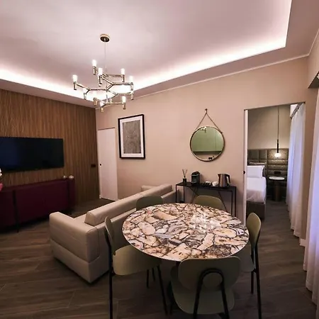 Gogh Luxe * Milan